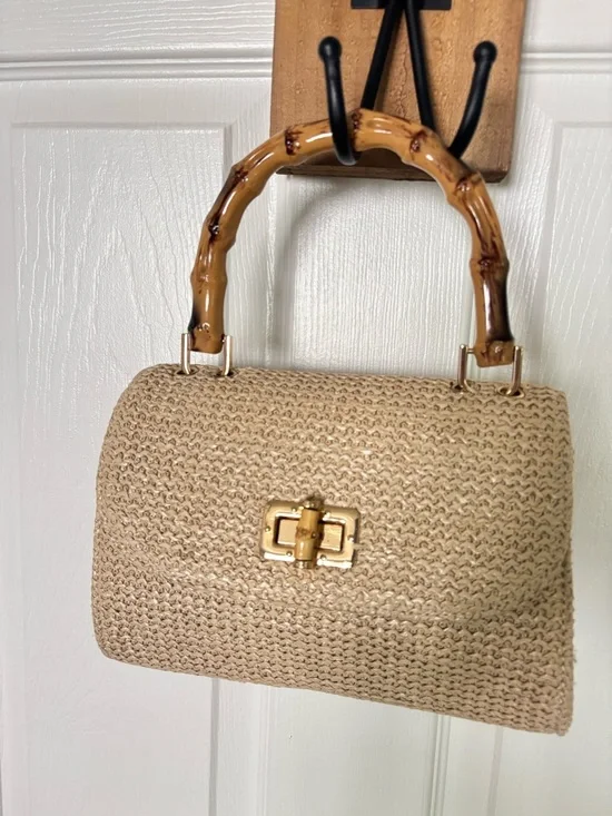 Elegant Woven Straw Bag with Bamboo Top Handle in Natural Color - Picture 3 of 5
